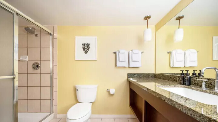 Resort Tower 2 Queen Room